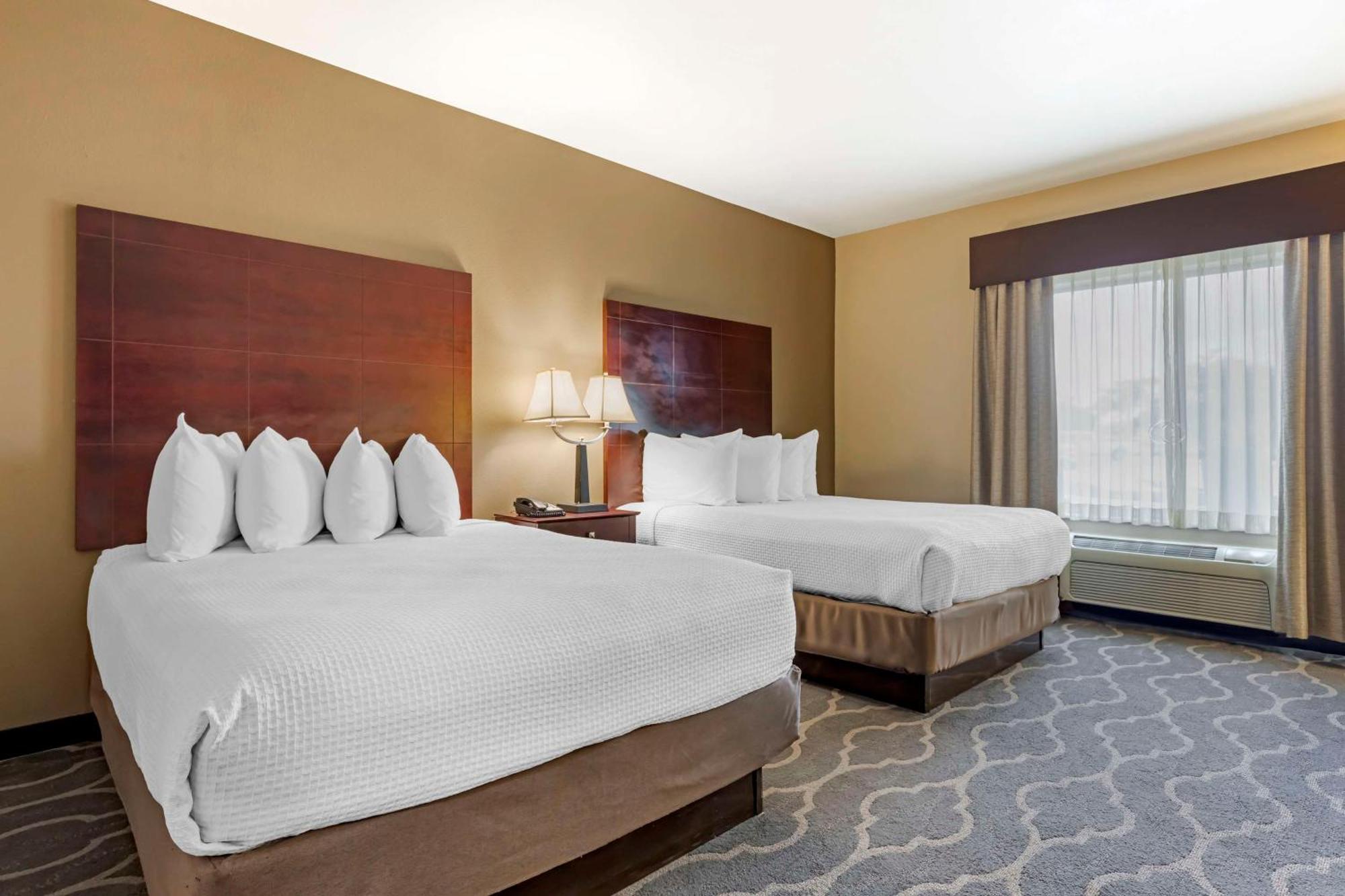 Best Western Plus Burleson Inn & Suites Экстерьер фото